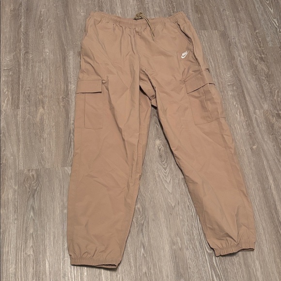 Nike Men's Cargo Pants - Picture 8 of 9